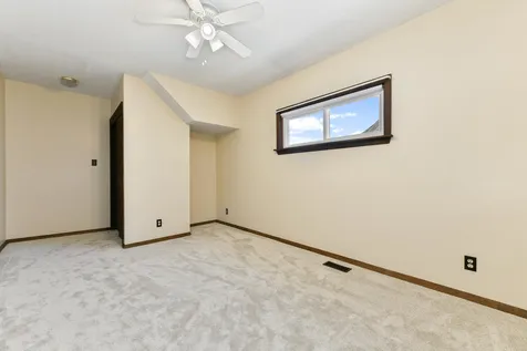 4 Bruce Street Nashua NH 03064