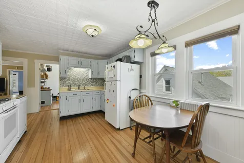 4 Bruce Street Nashua NH 03064