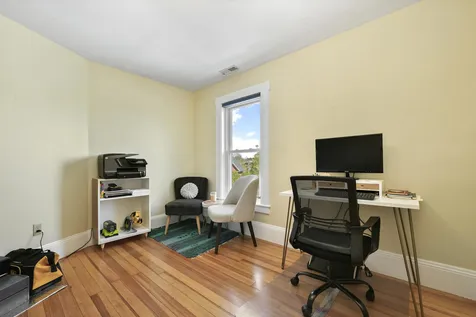 4 Bruce Street Nashua NH 03064