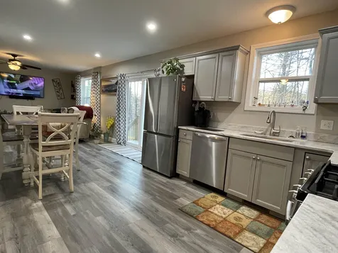 32 Barrington Circle Ossipee NH 03814