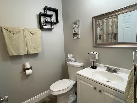 32 Barrington Circle Ossipee NH 03814