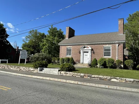 32 Barrington Circle Ossipee NH 03814