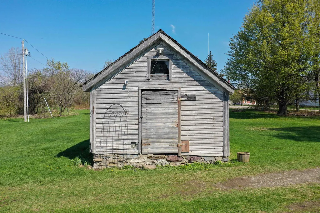 19 N. Bingham Street Cornwall VT 05753