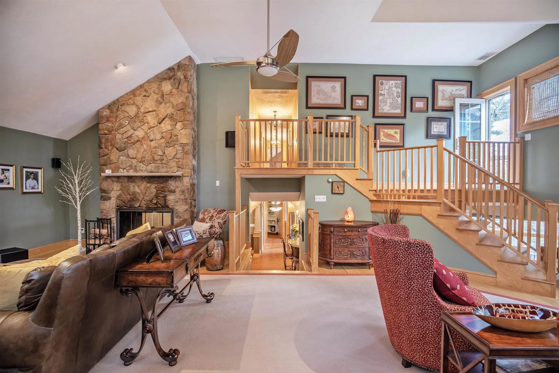 20 Victoria Drive Londonderry NH 03053