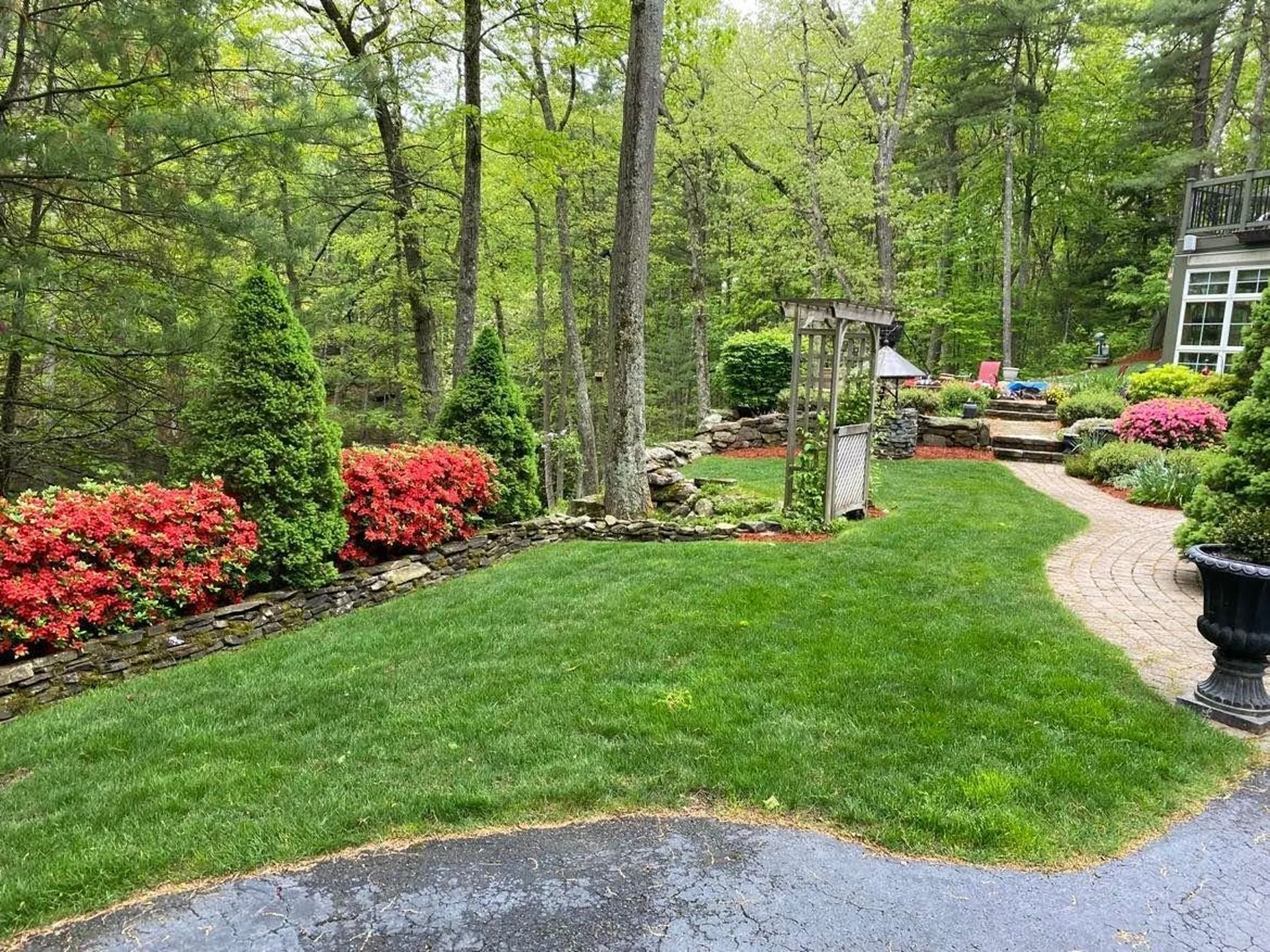 20 Victoria Drive Londonderry NH 03053