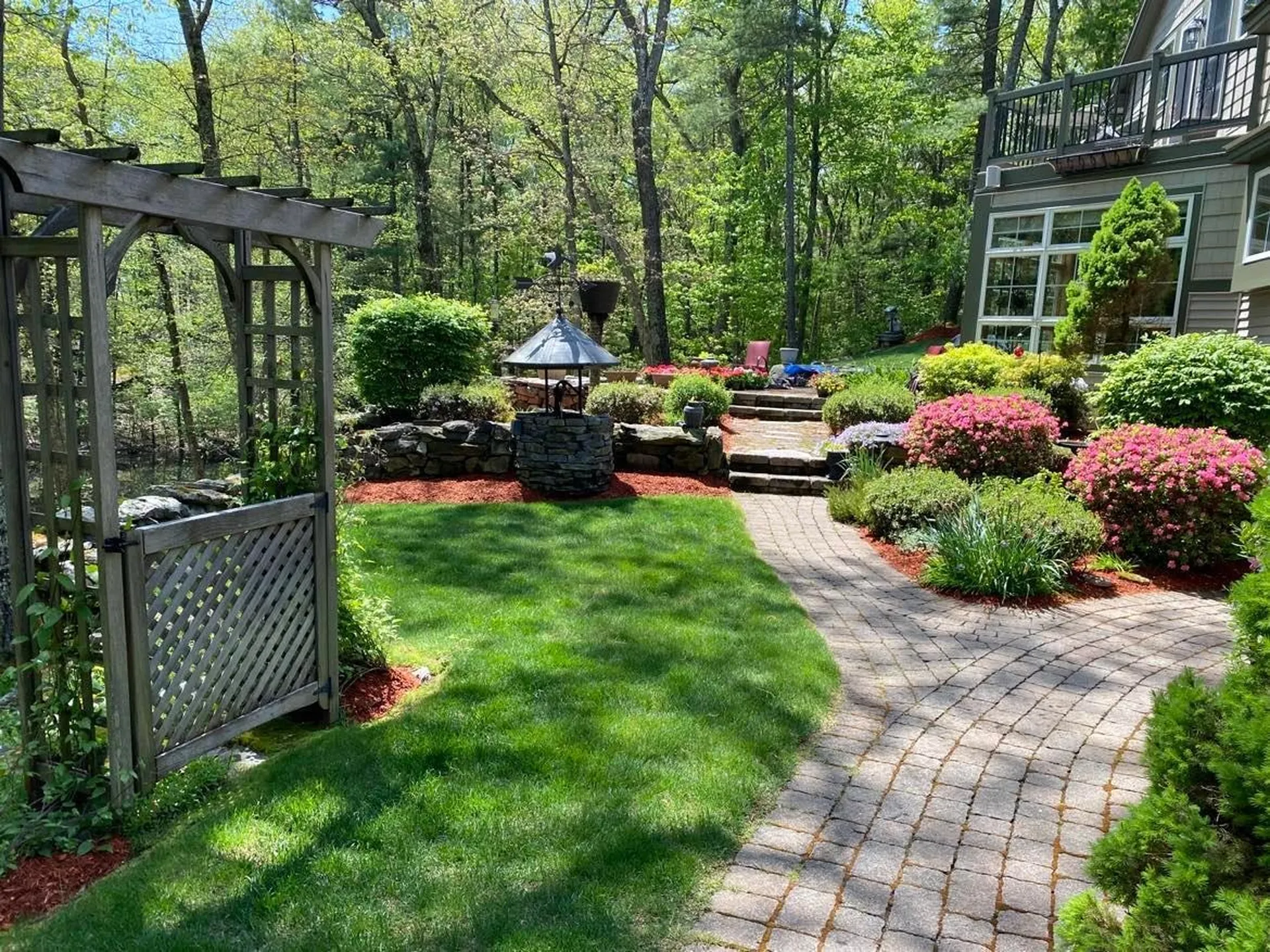 20 Victoria Drive Londonderry NH 03053