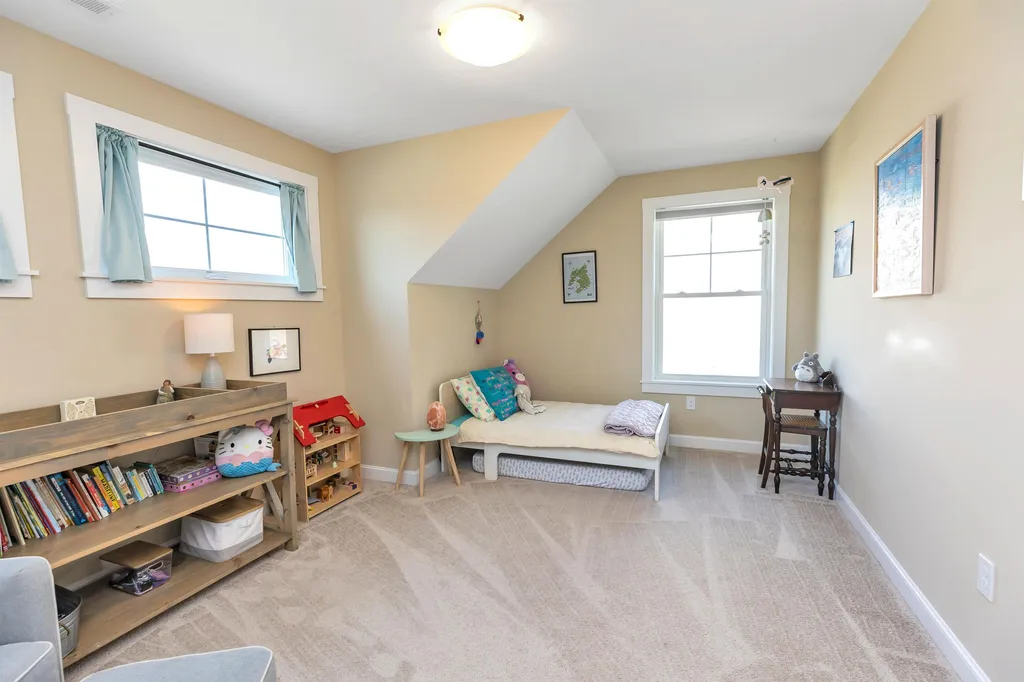 39 Calla Road Londonderry NH 03053