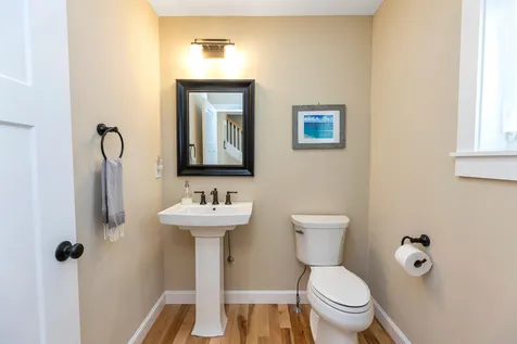 39 Calla Road Londonderry NH 03053