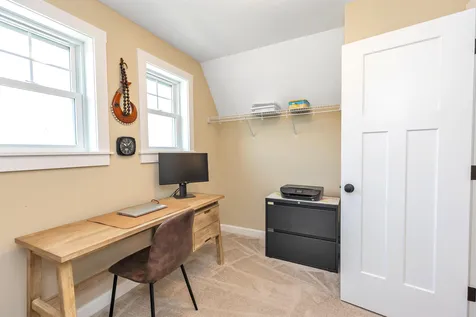 39 Calla Road Londonderry NH 03053