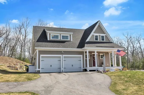 39 Calla Road Londonderry NH 03053