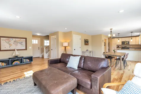 39 Calla Road Londonderry NH 03053