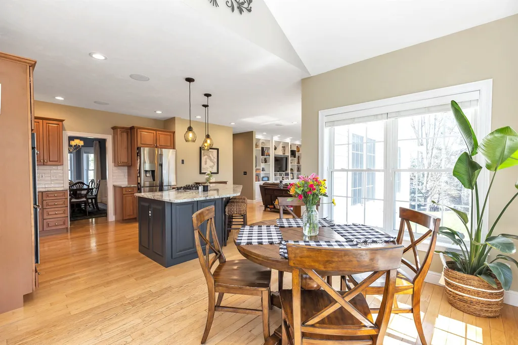 79 Long Hill Road Hollis NH 03049