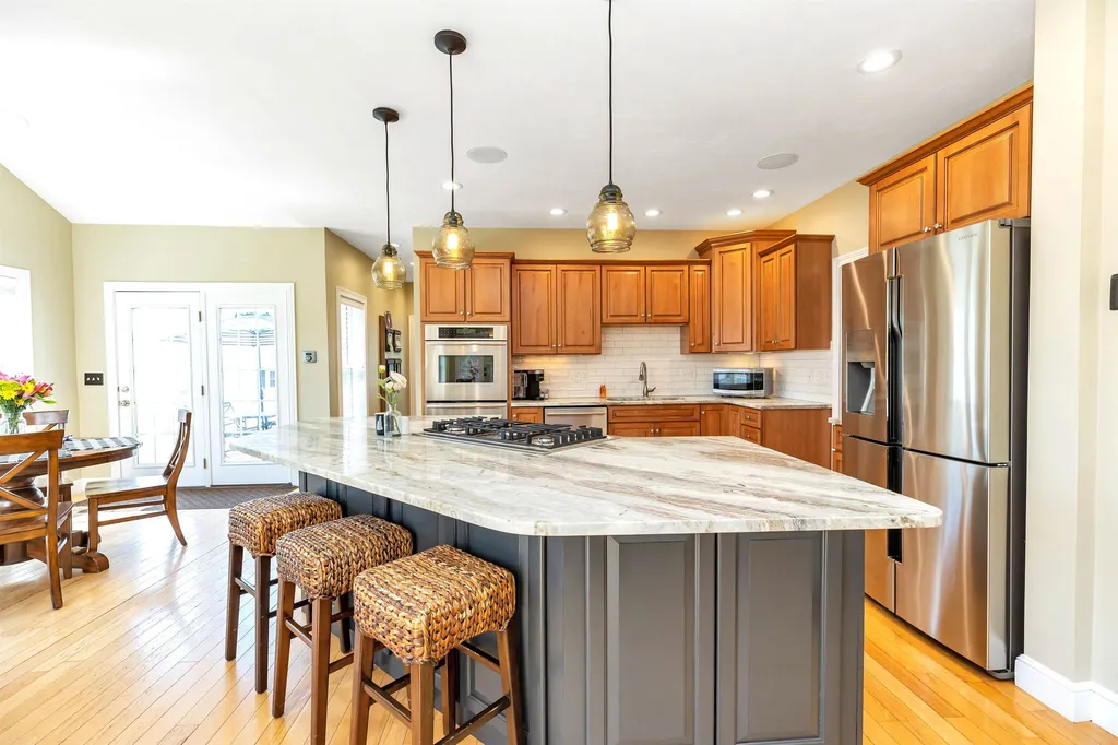 79 Long Hill Road Hollis NH 03049