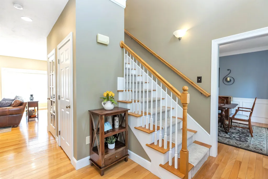 79 Long Hill Road Hollis NH 03049