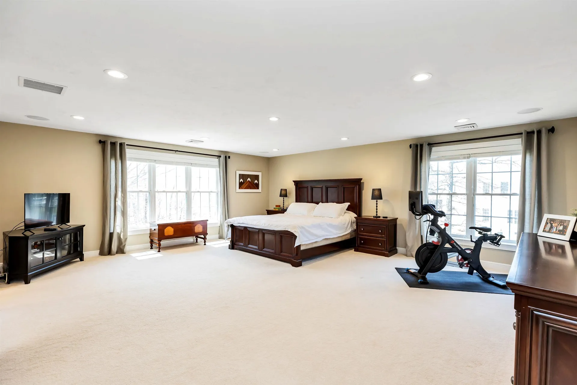 79 Long Hill Road Hollis NH 03049