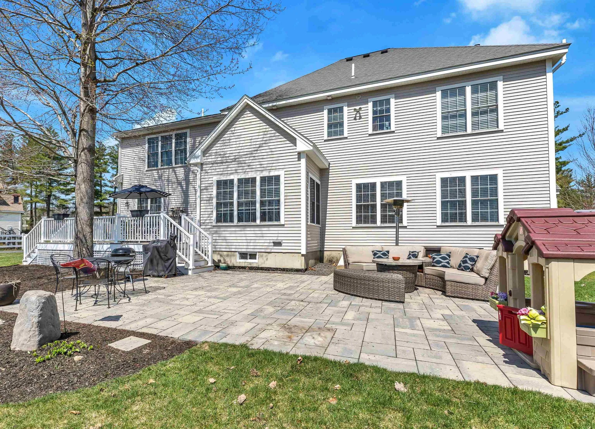 79 Long Hill Road Hollis NH 03049