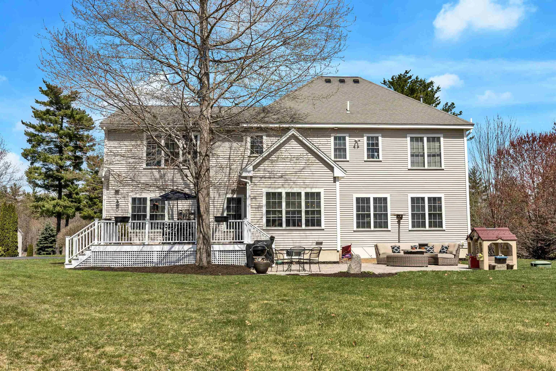 79 Long Hill Road Hollis NH 03049