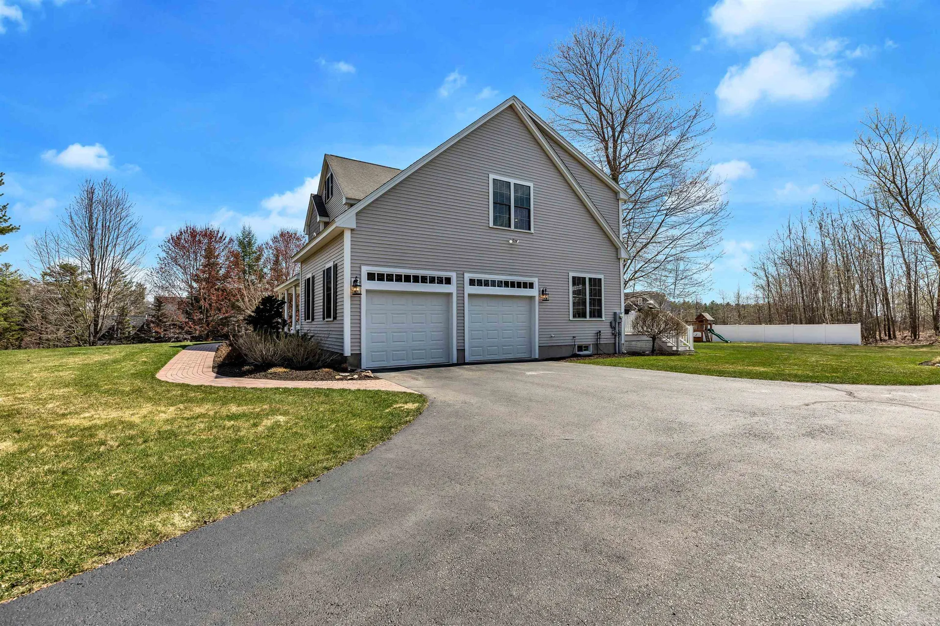 79 Long Hill Road Hollis NH 03049