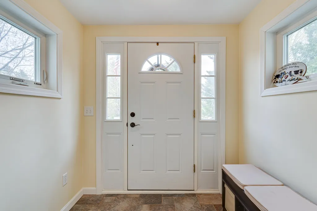 50 Lamprey Village Drive Epping NH 03042