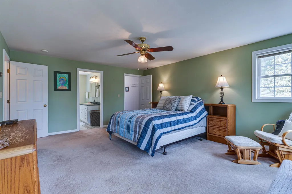50 Lamprey Village Drive Epping NH 03042
