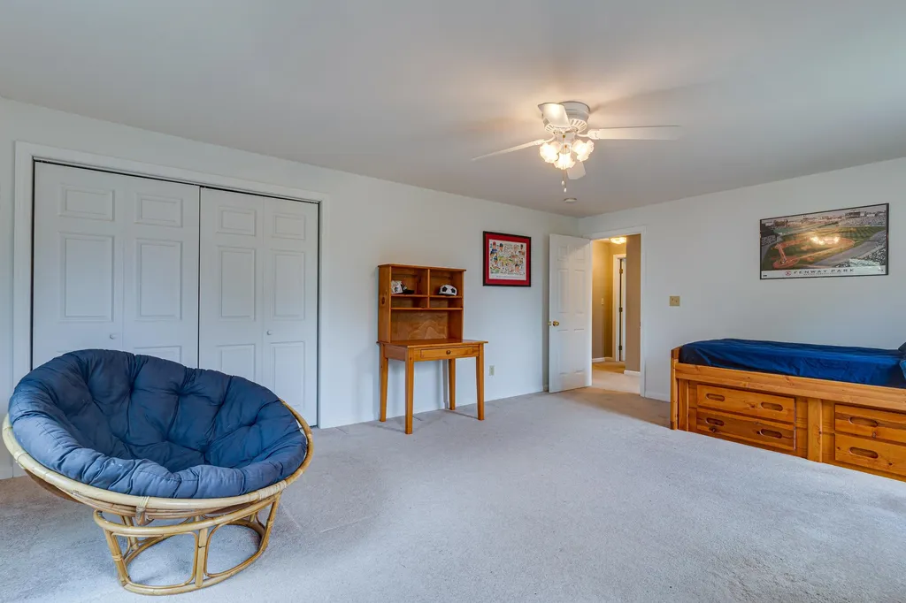 50 Lamprey Village Drive Epping NH 03042