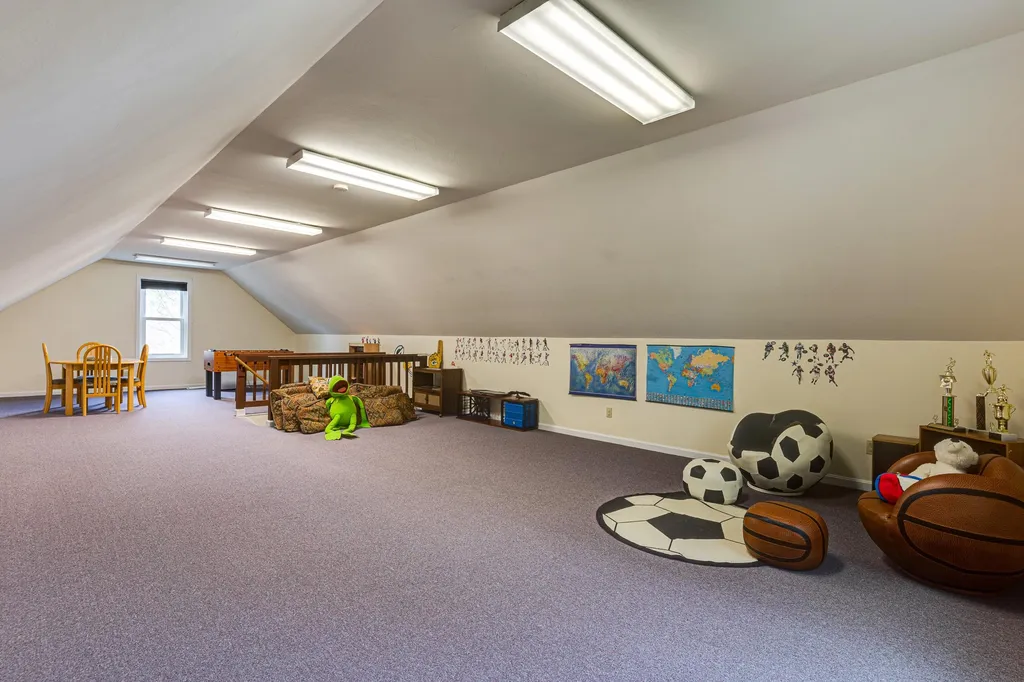 50 Lamprey Village Drive Epping NH 03042
