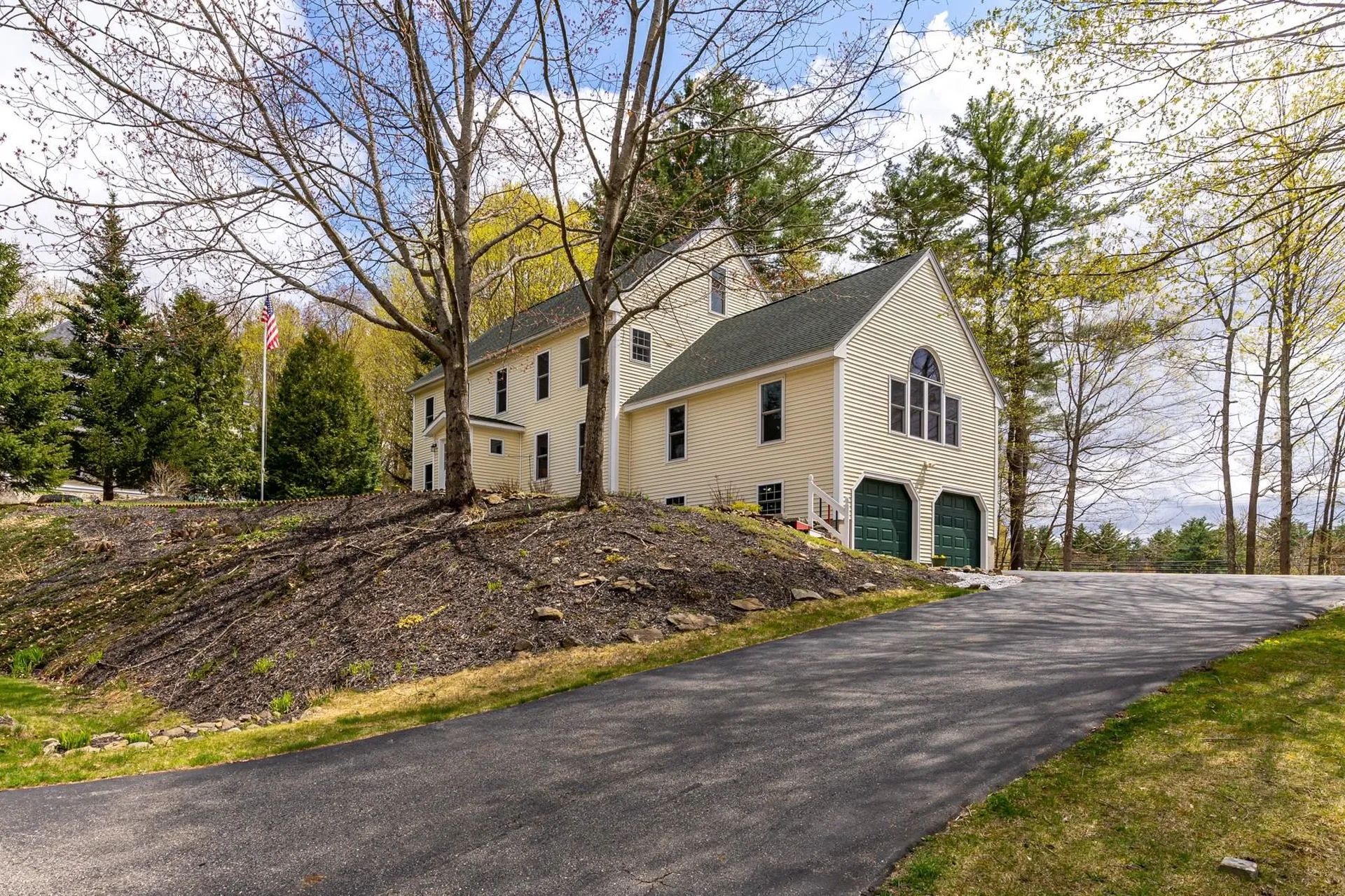 50 Lamprey Village Drive Epping NH 03042