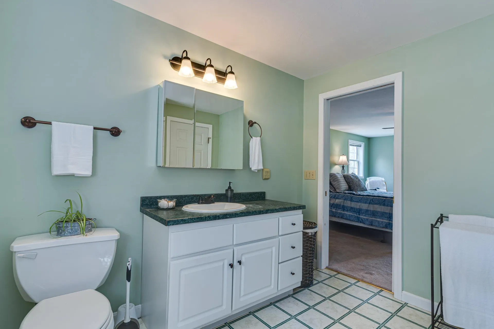 50 Lamprey Village Drive Epping NH 03042