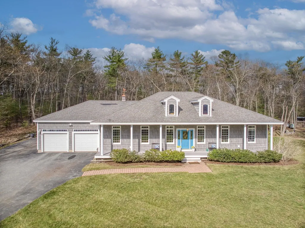 56 Dogwood Circle Pelham NH 03076-2248