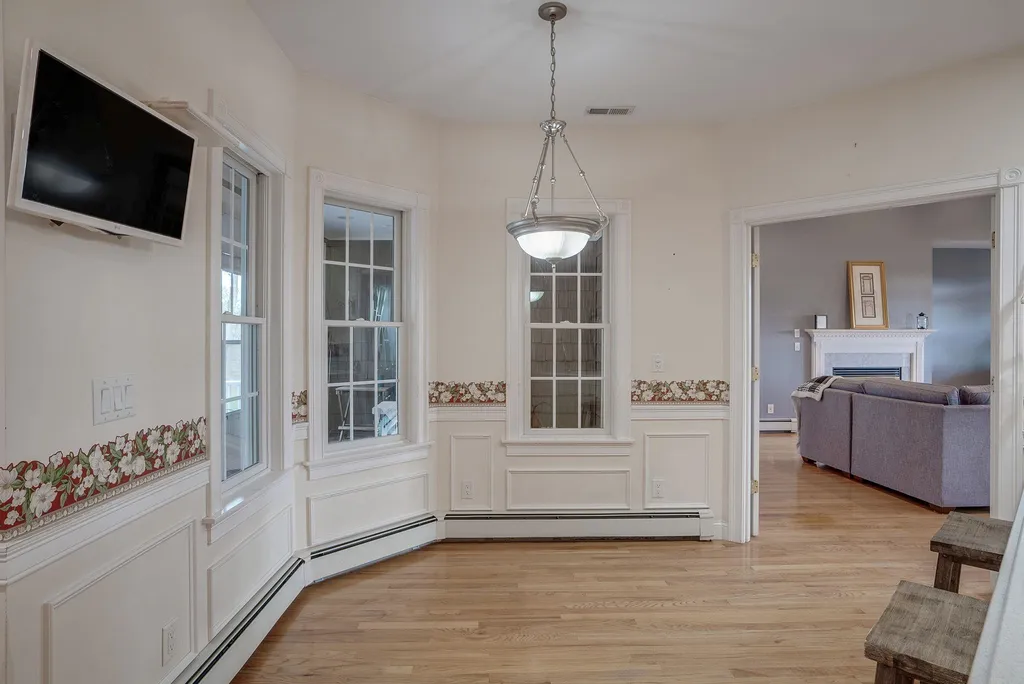 56 Dogwood Circle Pelham NH 03076-2248