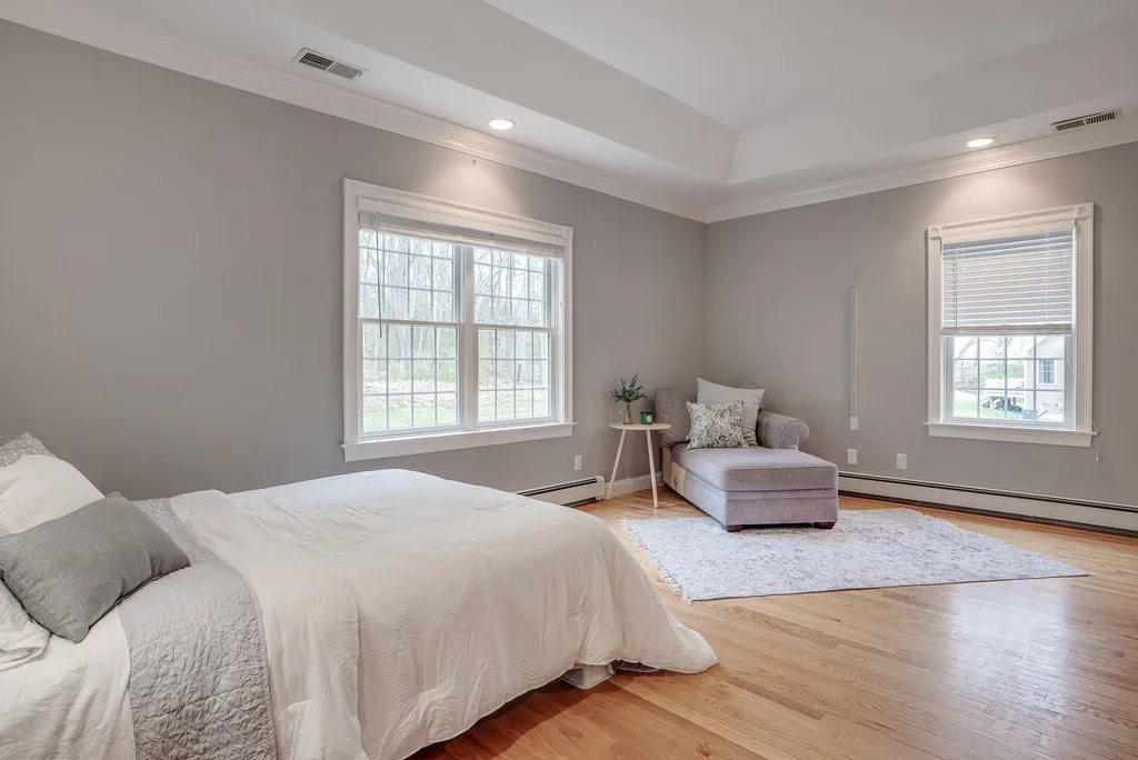 56 Dogwood Circle Pelham NH 03076-2248