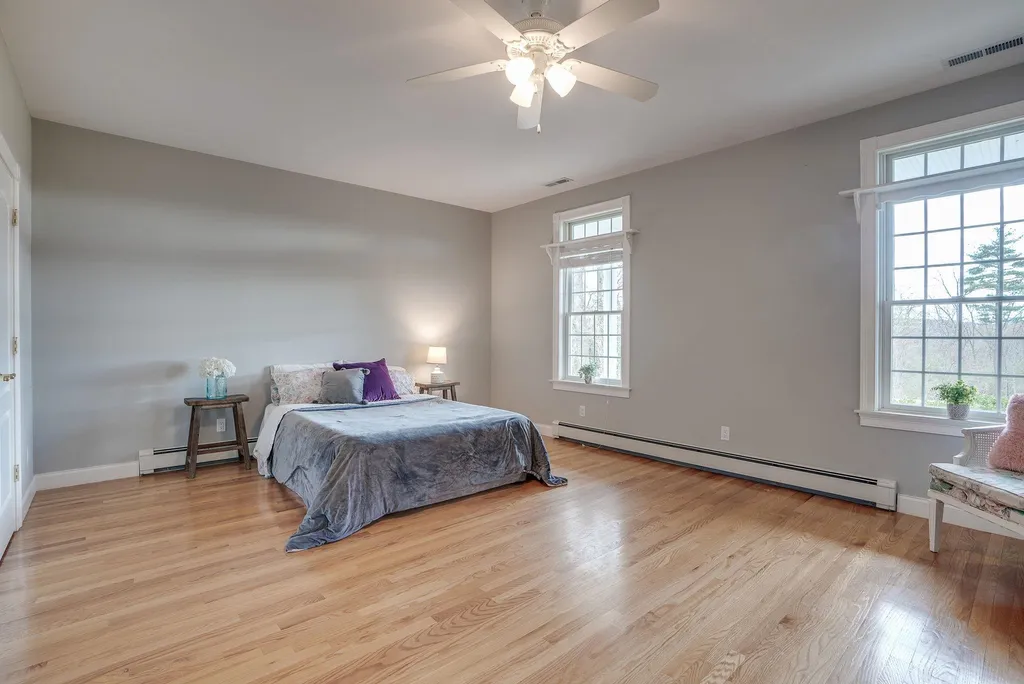 56 Dogwood Circle Pelham NH 03076-2248