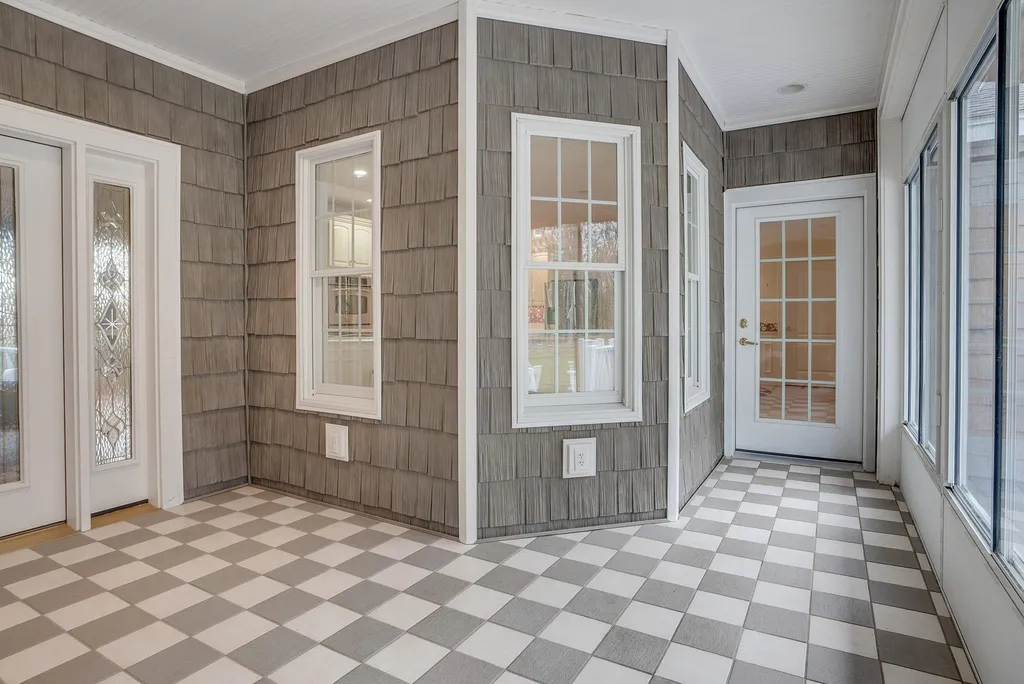 56 Dogwood Circle Pelham NH 03076-2248