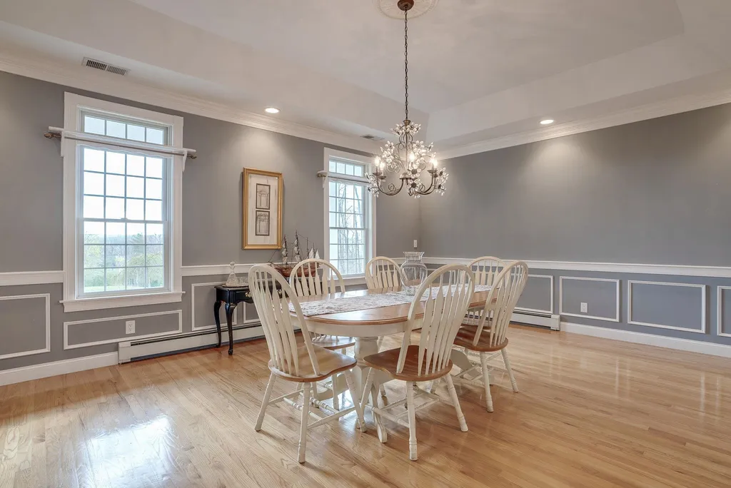 56 Dogwood Circle Pelham NH 03076-2248