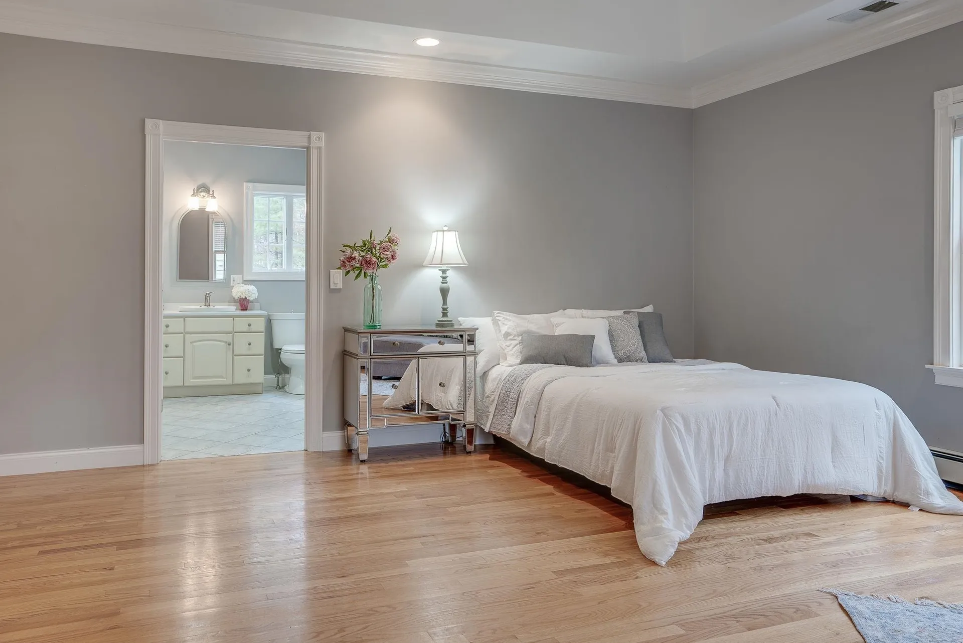 56 Dogwood Circle Pelham NH 03076-2248
