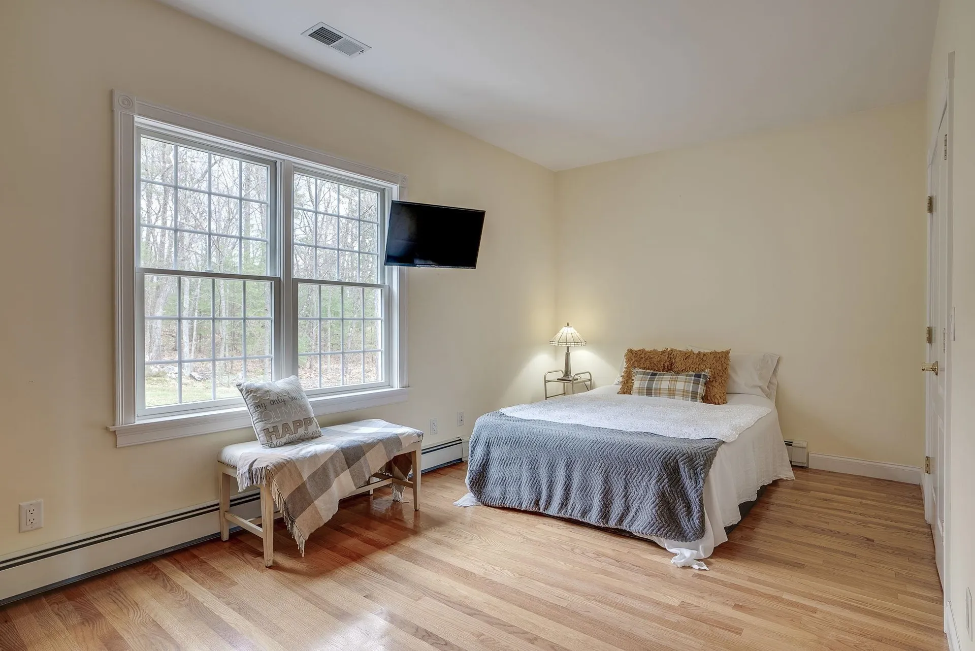 56 Dogwood Circle Pelham NH 03076-2248