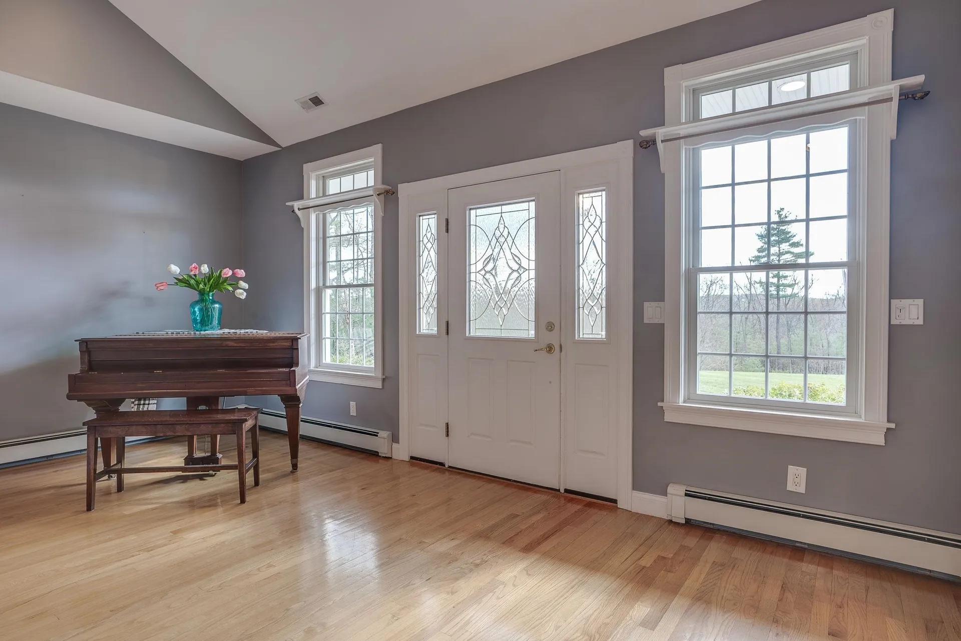 56 Dogwood Circle Pelham NH 03076-2248
