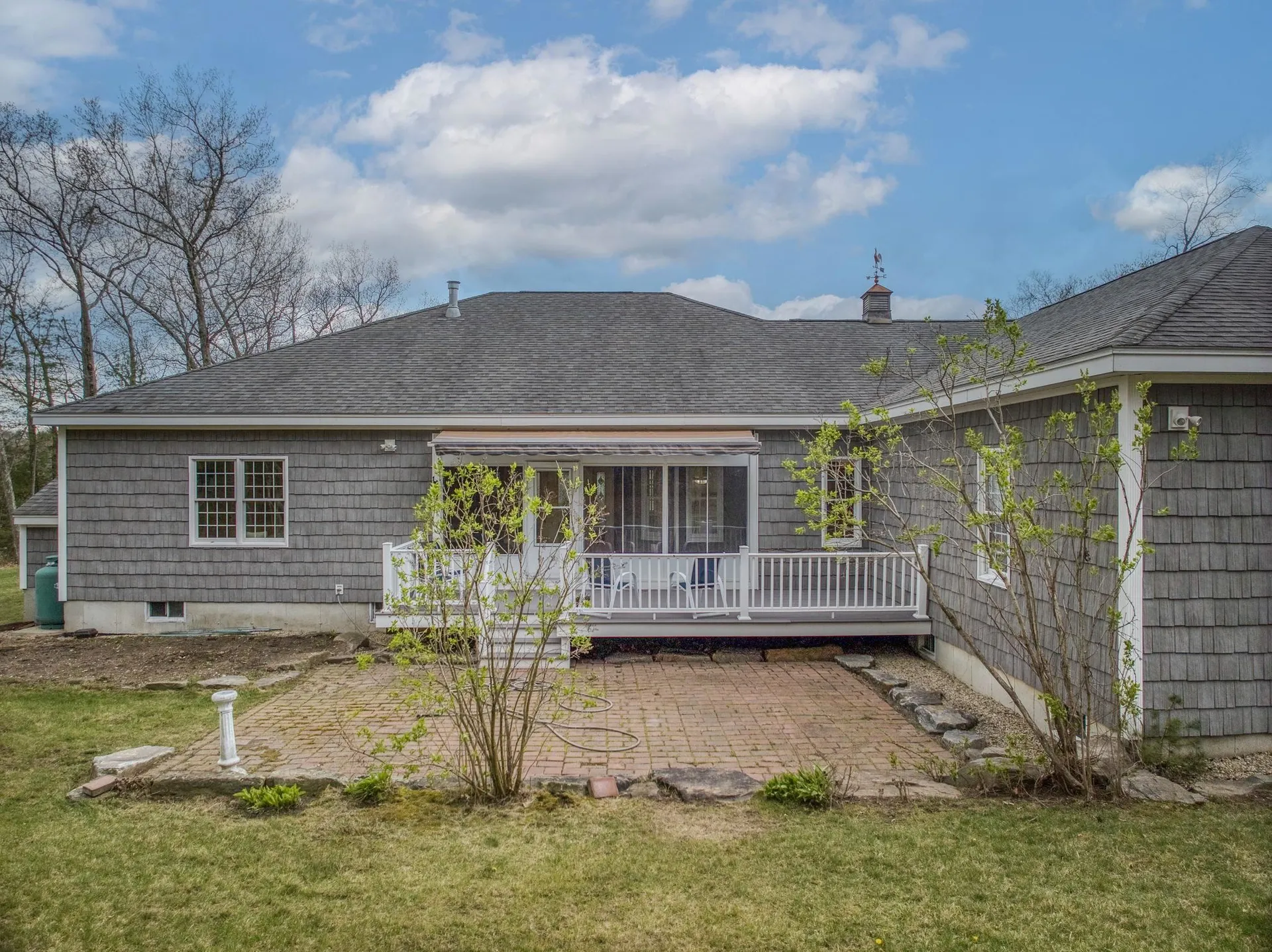 56 Dogwood Circle Pelham NH 03076-2248