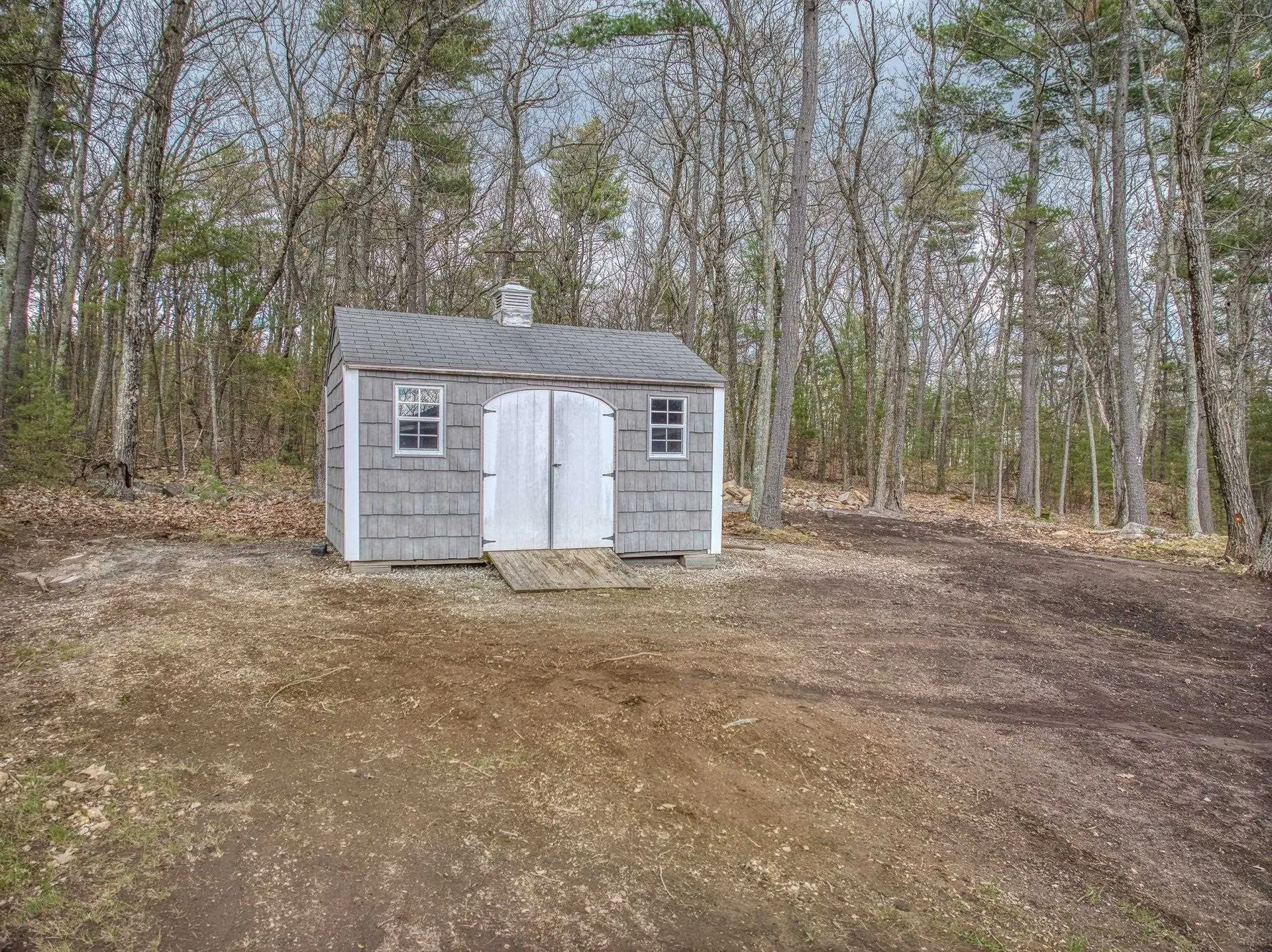 56 Dogwood Circle Pelham NH 03076-2248
