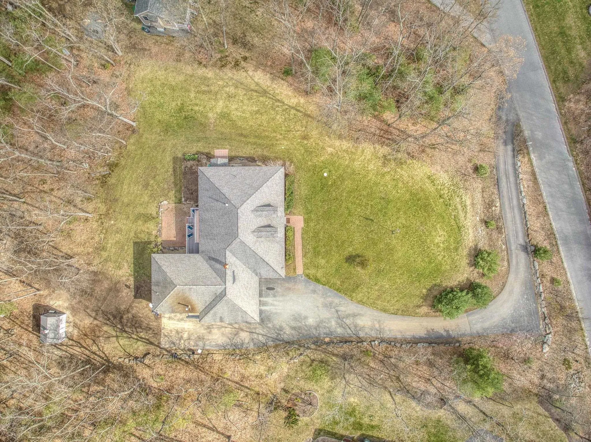56 Dogwood Circle Pelham NH 03076-2248