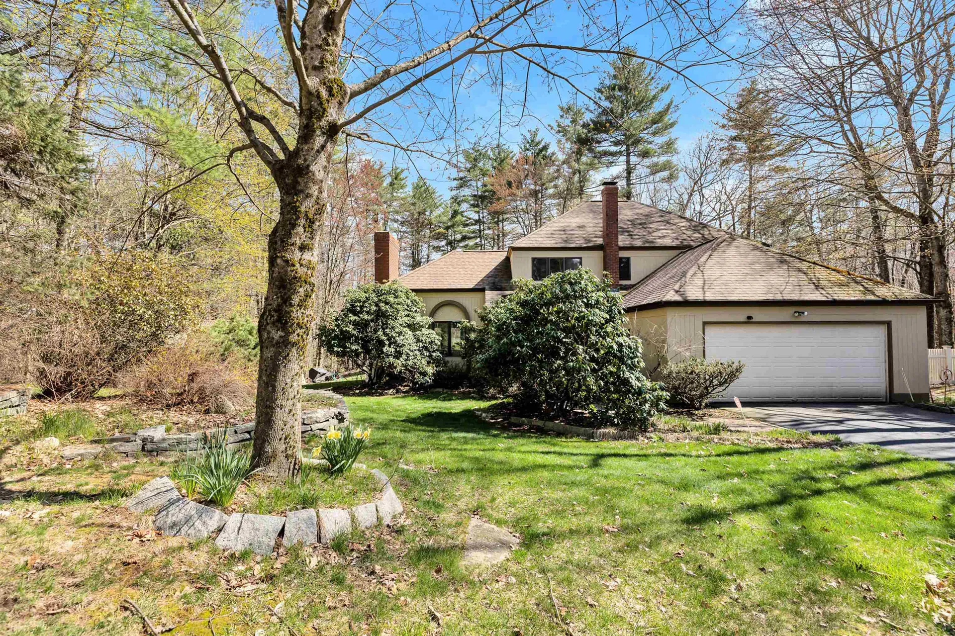 24 Corriveau Drive Hooksett NH 03106