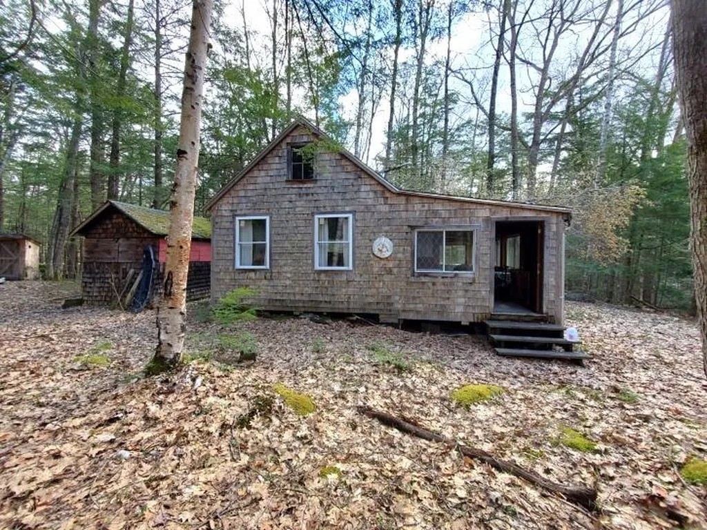 25 Colby Road Hillsborough, NH Real Estate Property MLS 4950179