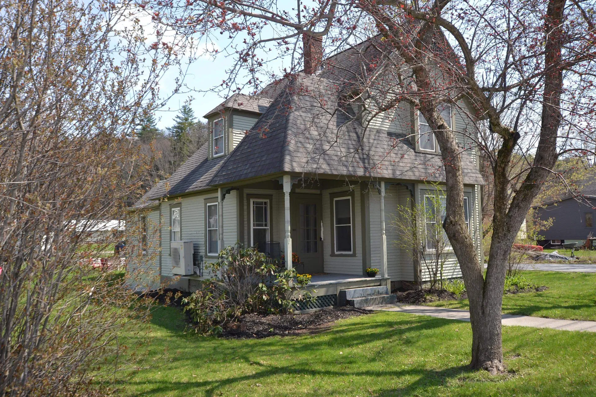 162 South Main Street Waterbury VT 05676