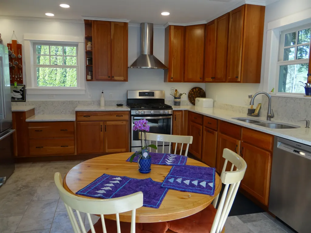 25 Hemlock Drive Windsor VT 05089