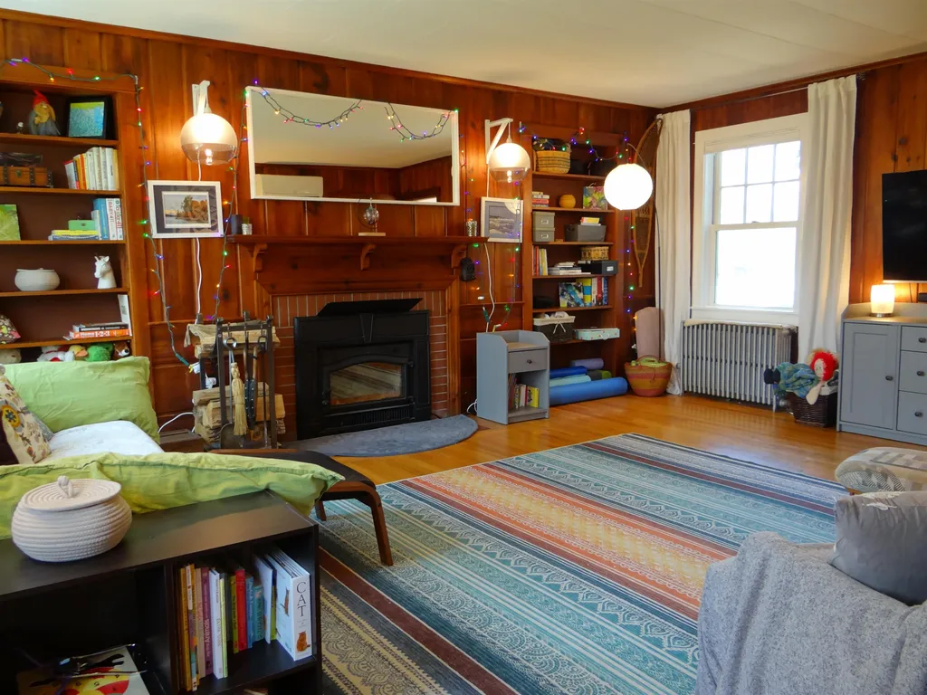 25 Hemlock Drive Windsor VT 05089
