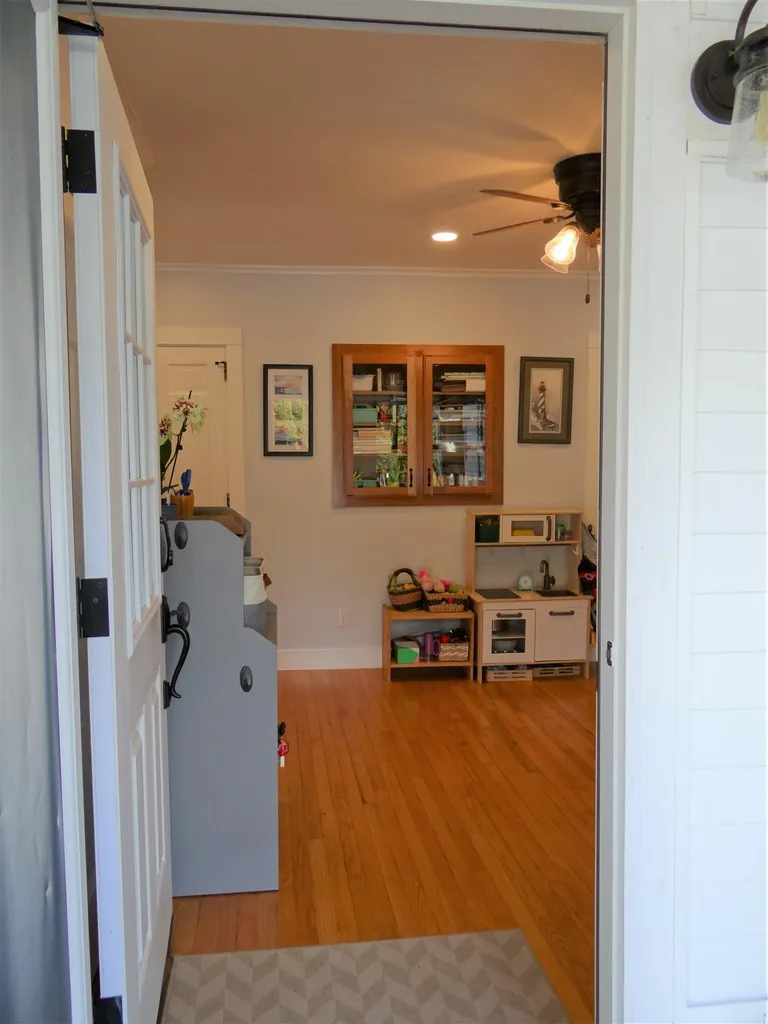 25 Hemlock Drive Windsor VT 05089