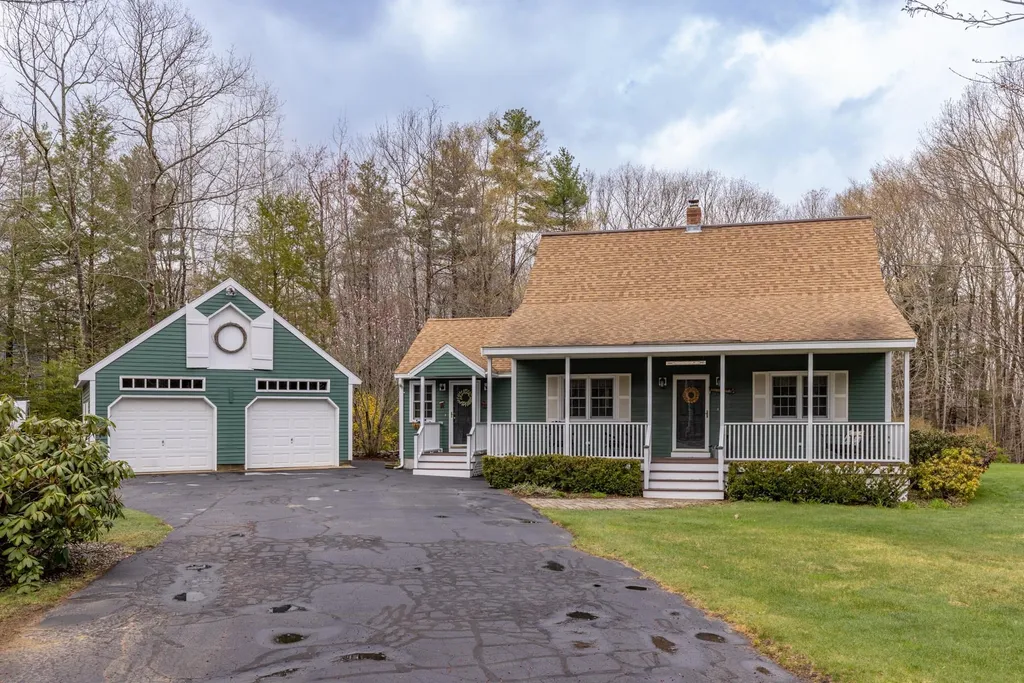 33 Chesley Drive Barrington NH 03825
