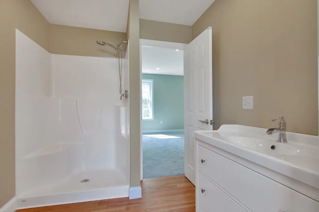 10 Spicket Lane Salem NH 03079