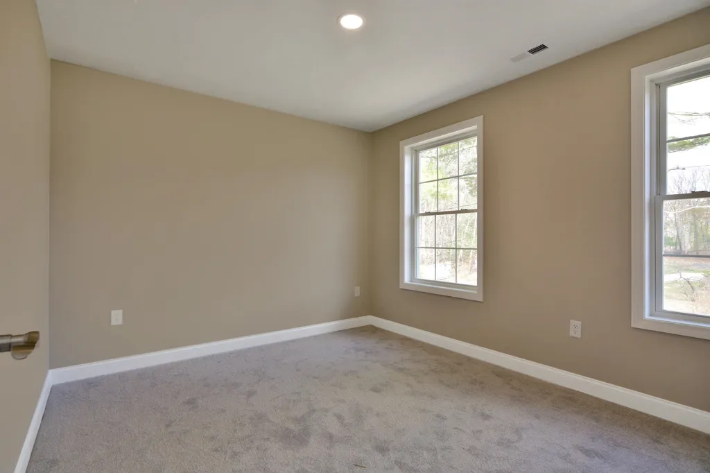 10 Spicket Lane Salem NH 03079