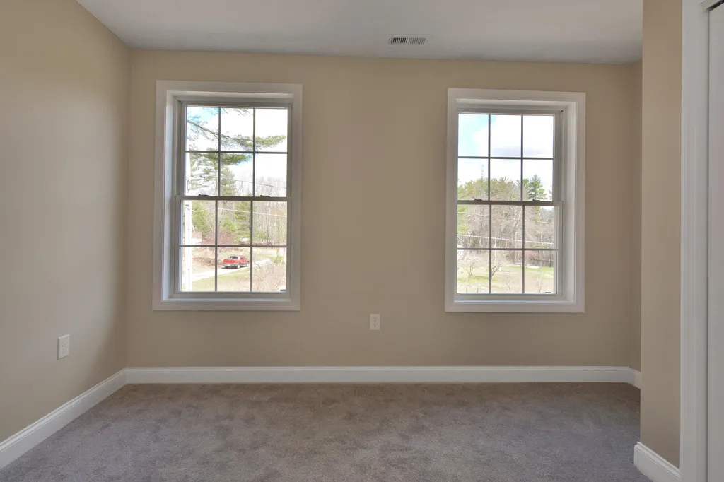 10 Spicket Lane Salem NH 03079